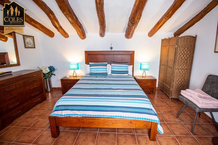 Image No.33-8 Bed Cortijo for sale