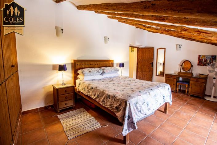 Image No.36-8 Bed Cortijo for sale