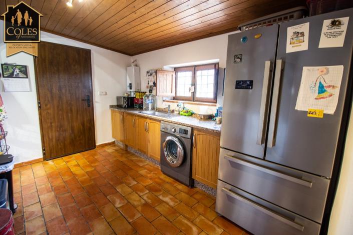 Image No.41-8 Bed Cortijo for sale