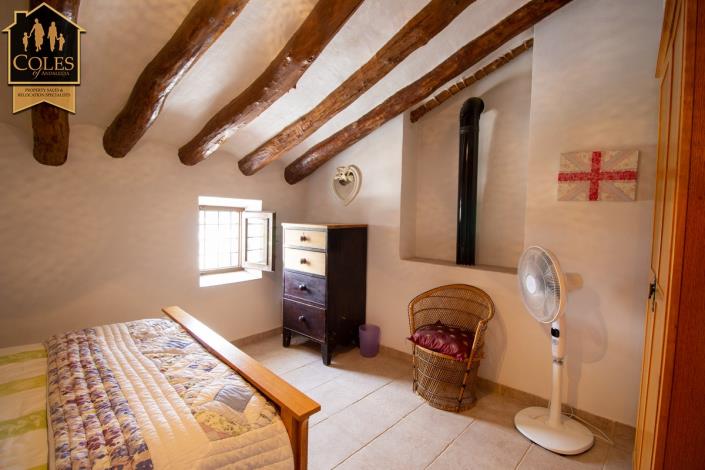 Image No.48-8 Bed Cortijo for sale