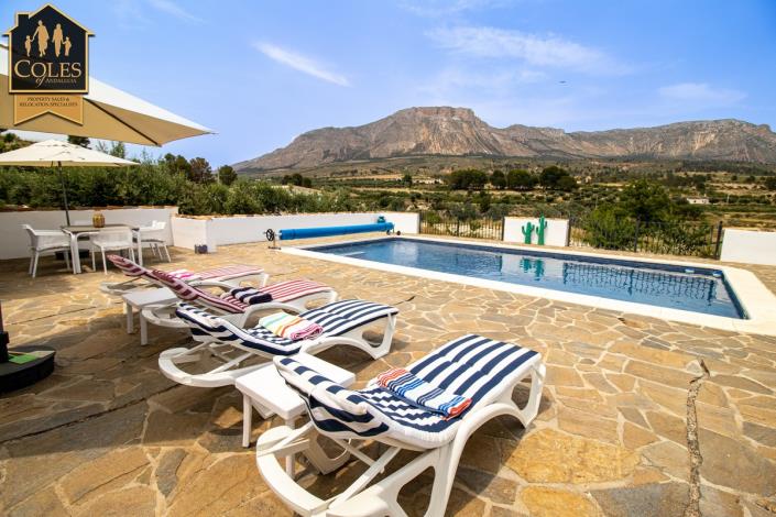 Image No.52-8 Bed Cortijo for sale