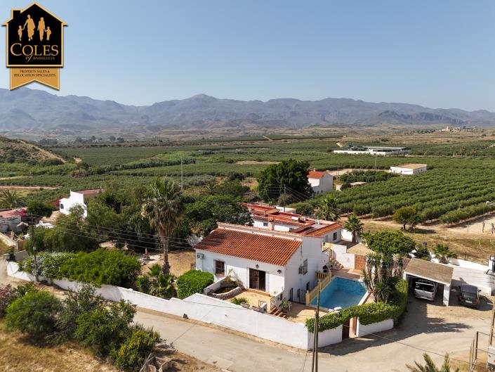 Image No.3-5 Bed Villa / Detached for sale