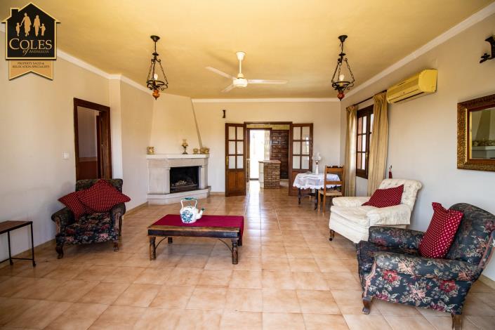 Image No.31-5 Bed Villa / Detached for sale