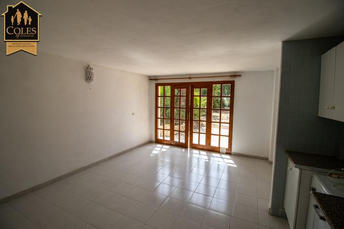 Image No.39-5 Bed Villa / Detached for sale