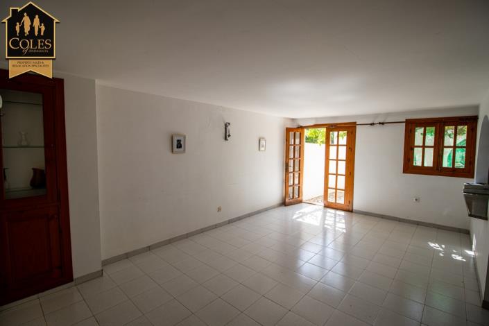 Image No.47-5 Bed Villa / Detached for sale