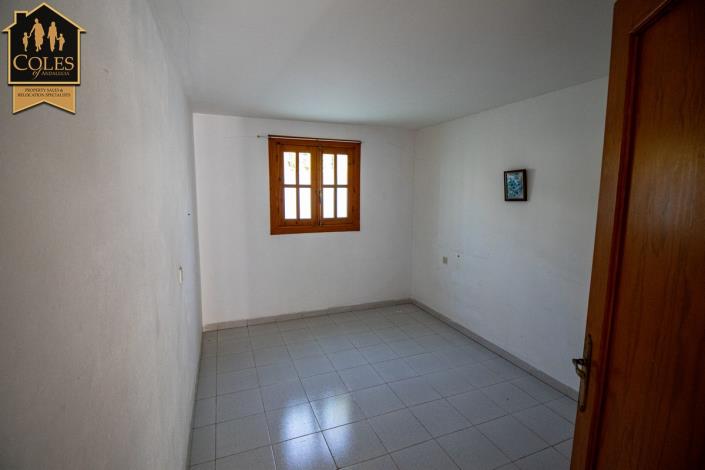 Image No.49-5 Bed Villa / Detached for sale