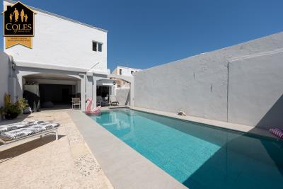 1 - Los Gallardos, Townhouse
