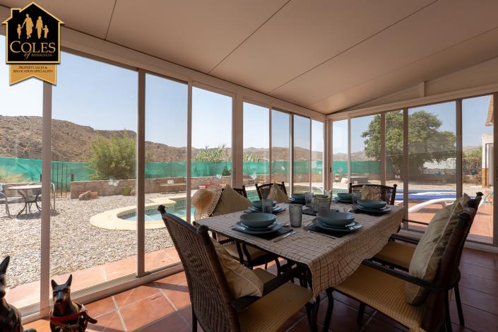 Image No.8-4 Bed Villa / Detached for sale