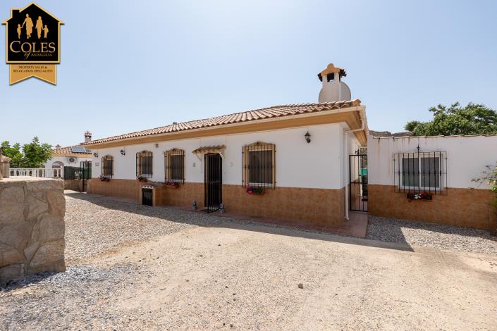 Image No.10-4 Bed Villa / Detached for sale