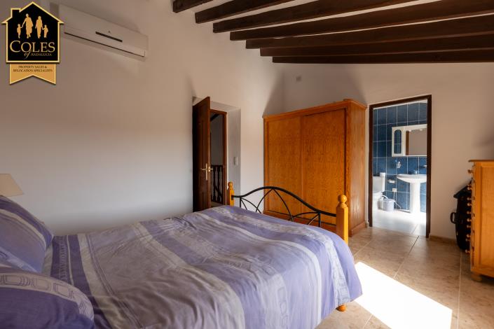 Image No.21-5 Bed Cortijo for sale