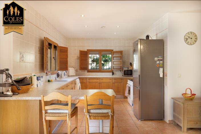 Image No.13-3 Bed Villa / Detached for sale