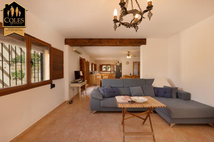 Image No.17-3 Bed Villa / Detached for sale