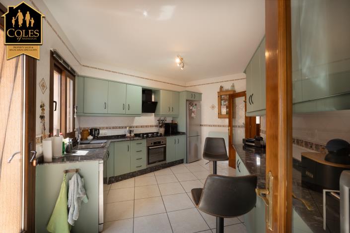 Image No.15-4 Bed Villa / Detached for sale