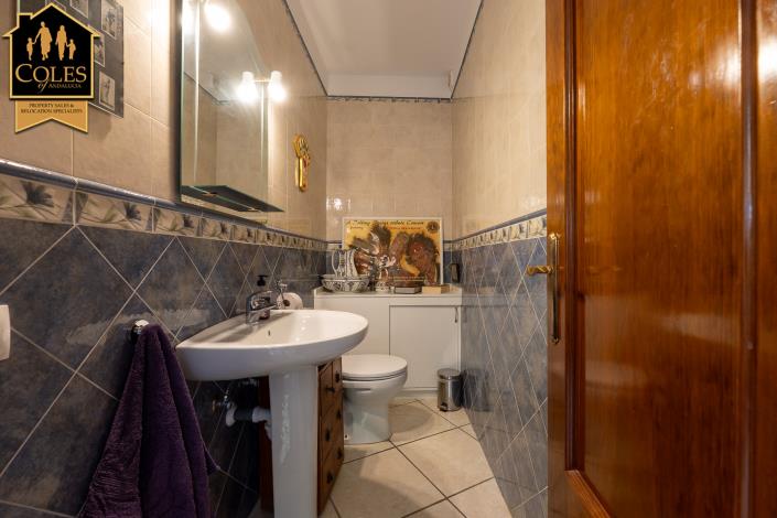 Image No.17-4 Bed Villa / Detached for sale