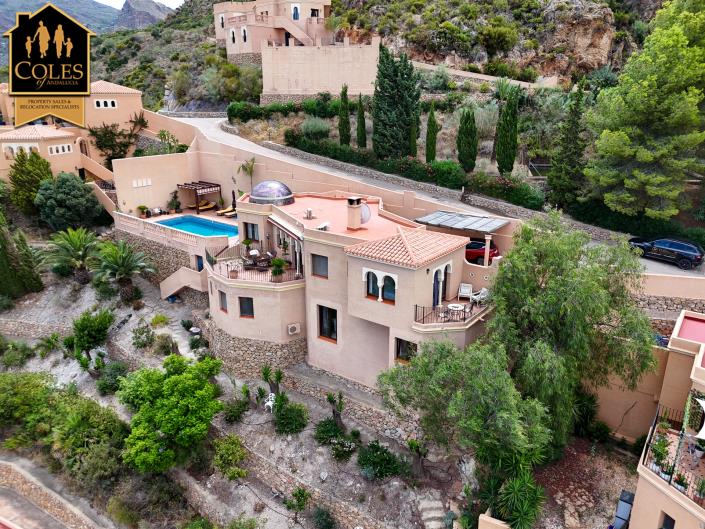 Image No.34-4 Bed Villa / Detached for sale