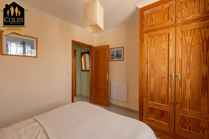 Image No.20-2 Bed Villa / Detached for sale