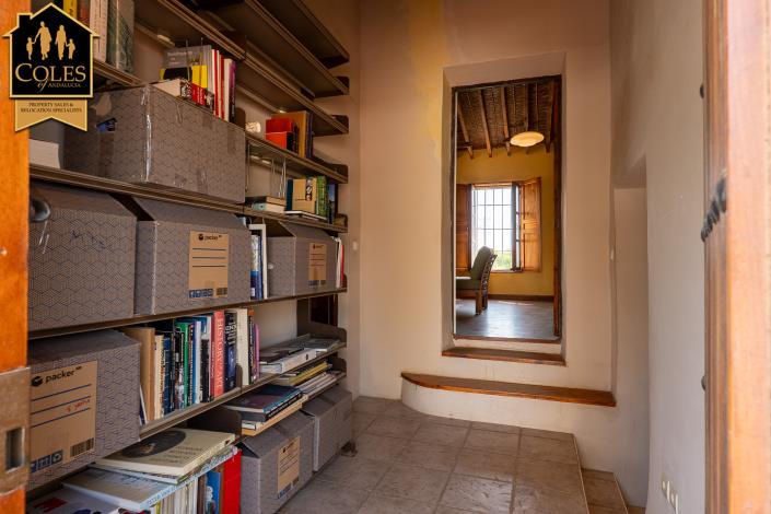 Image No.17-4 Bed Cortijo for sale