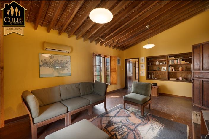 Image No.21-4 Bed Cortijo for sale