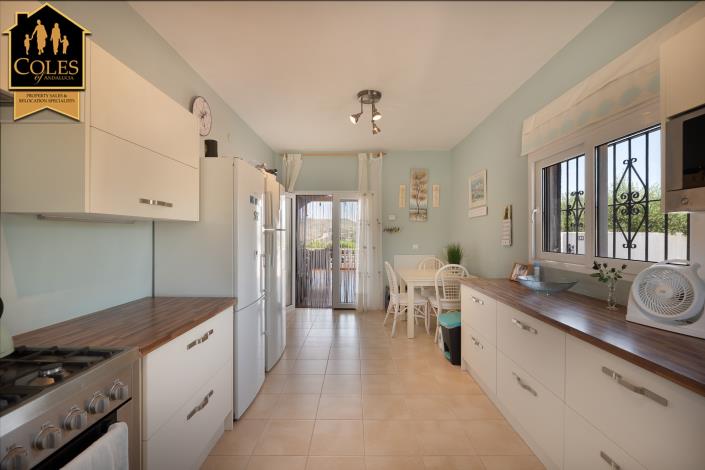 Image No.16-3 Bed Villa / Detached for sale