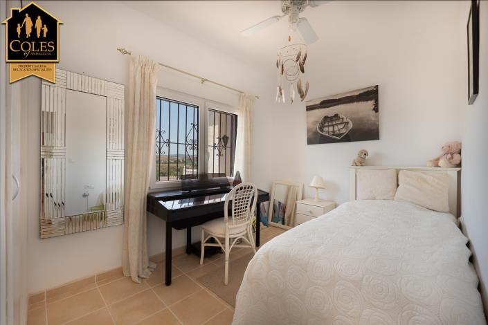 Image No.26-3 Bed Villa / Detached for sale