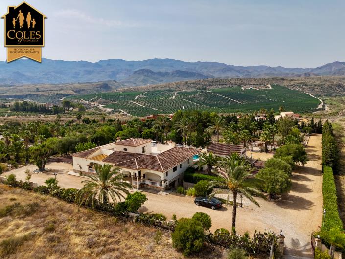 Image No.3-3 Bed Villa / Detached for sale