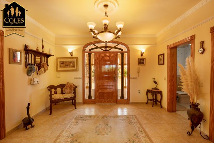 Image No.15-3 Bed Villa / Detached for sale