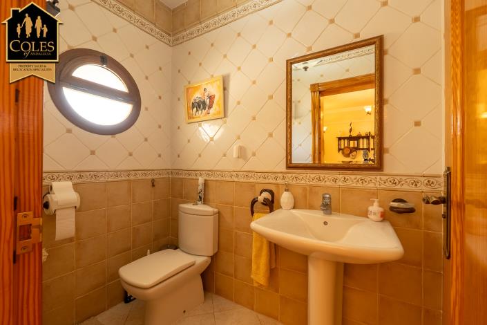 Image No.16-3 Bed Villa / Detached for sale