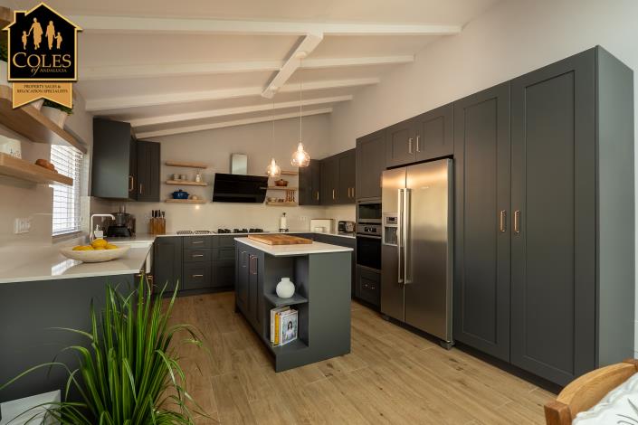 Image No.17-5 Bed Cortijo for sale