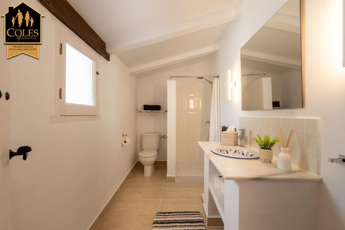 Image No.28-5 Bed Cortijo for sale