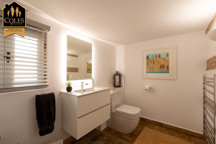 Image No.33-5 Bed Cortijo for sale