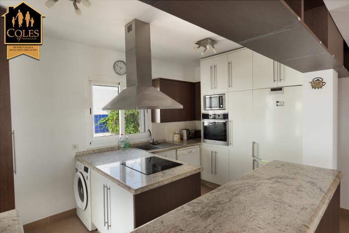 Image No.15-3 Bed Villa / Detached for sale