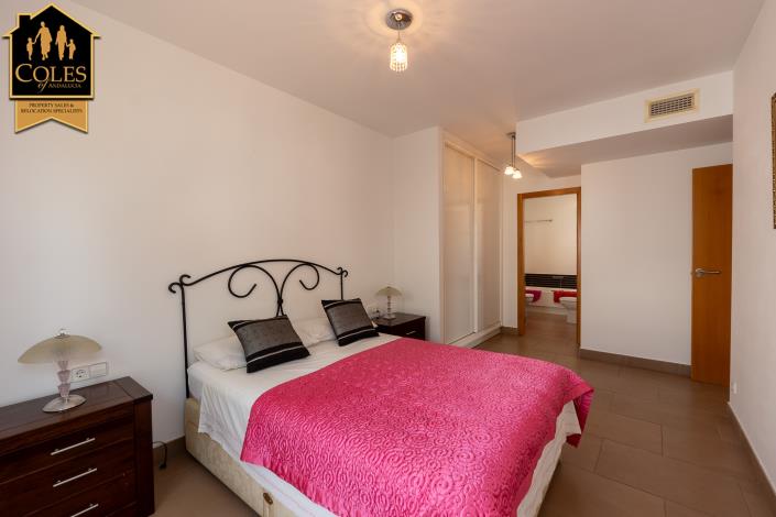 Image No.23-3 Bed Villa / Detached for sale