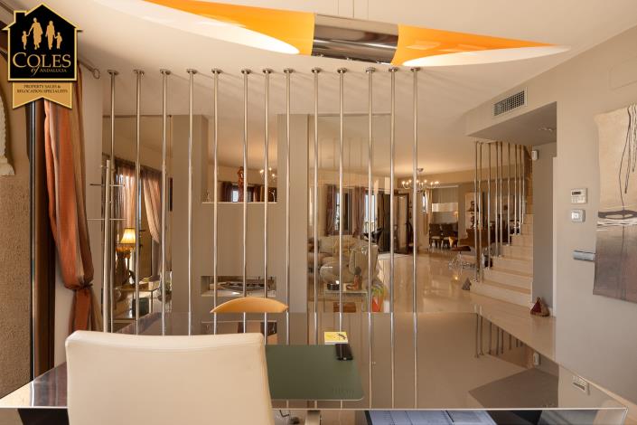 Image No.7-4 Bed Villa / Detached for sale