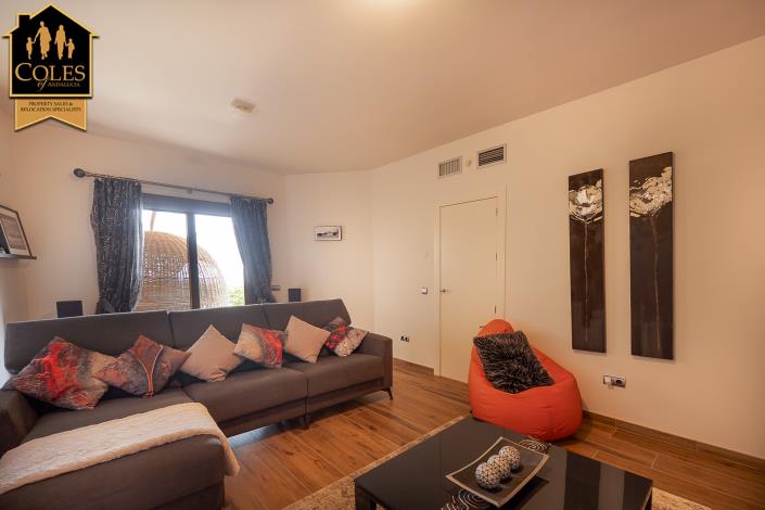 Image No.30-4 Bed Villa / Detached for sale