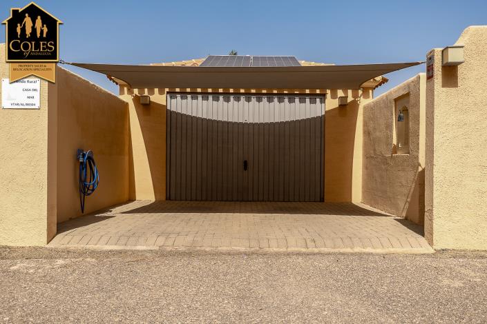 Image No.47-4 Bed Villa / Detached for sale