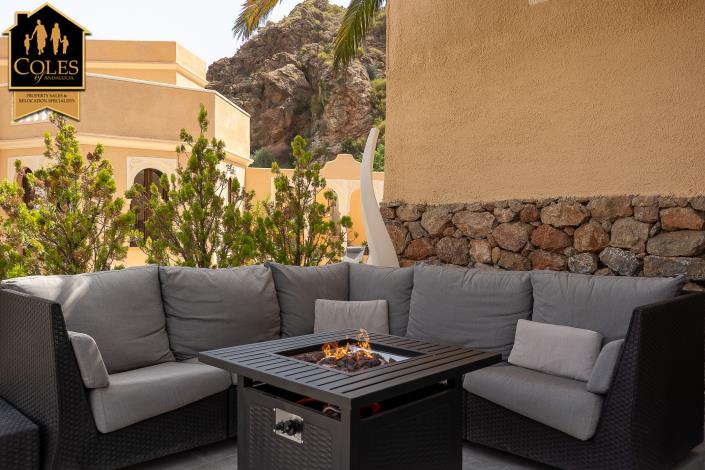 Image No.48-4 Bed Villa / Detached for sale