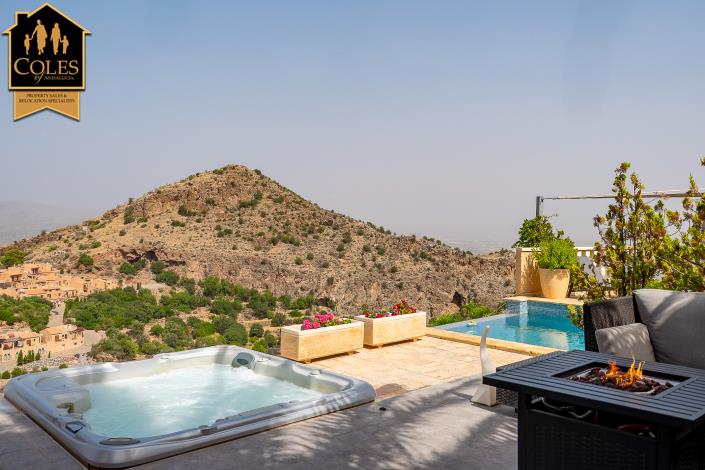 Image No.49-4 Bed Villa / Detached for sale