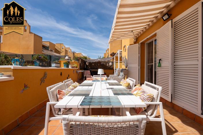 Image No.4-3 Bed Townhouse for sale