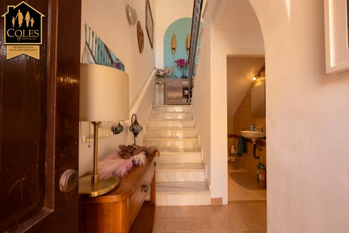 Image No.12-3 Bed Townhouse for sale