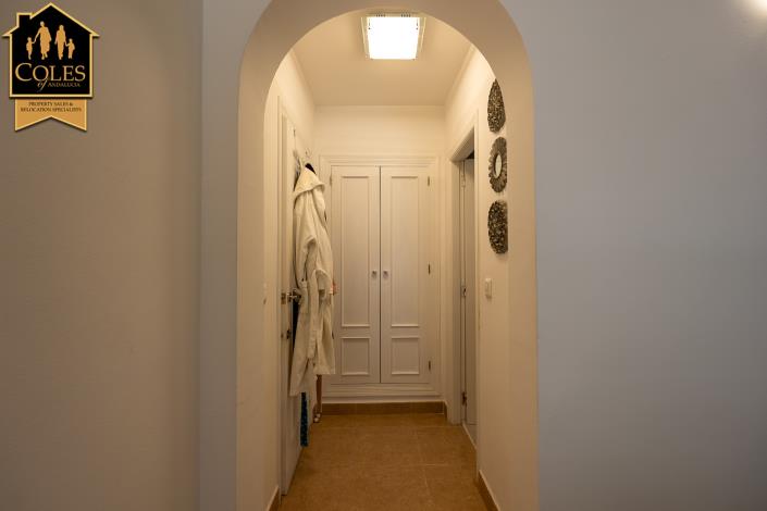 Image No.25-3 Bed Townhouse for sale