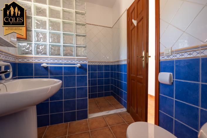 Image No.25-7 Bed Cortijo for sale