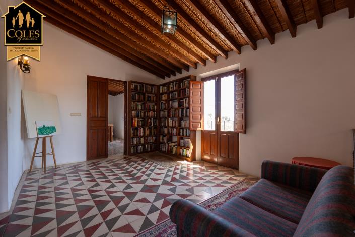 Image No.27-7 Bed Cortijo for sale