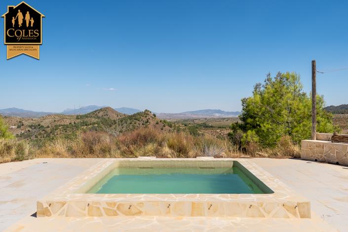 Image No.8-3 Bed Villa / Detached for sale