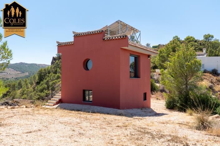 Image No.10-3 Bed Villa / Detached for sale