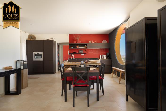 Image No.15-3 Bed Villa / Detached for sale