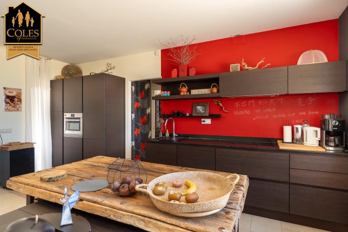 Image No.17-3 Bed Villa / Detached for sale