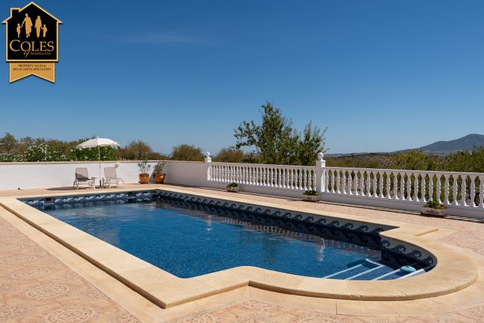 Image No.10-3 Bed Villa / Detached for sale