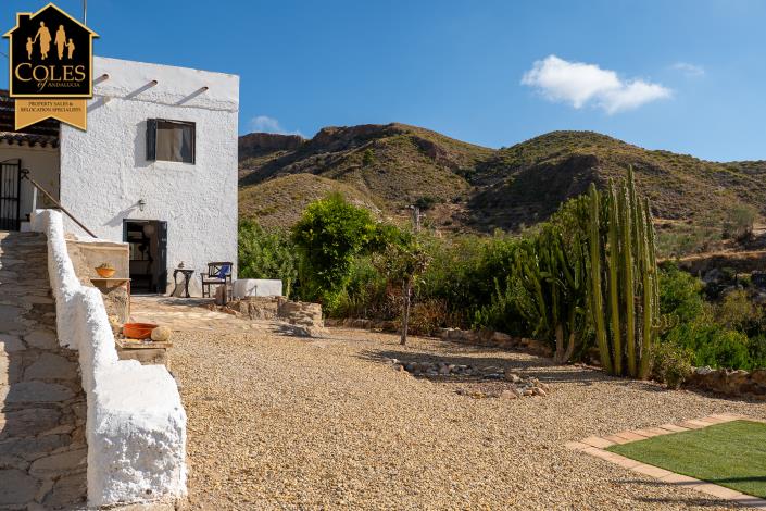 Image No.7-3 Bed Cortijo for sale