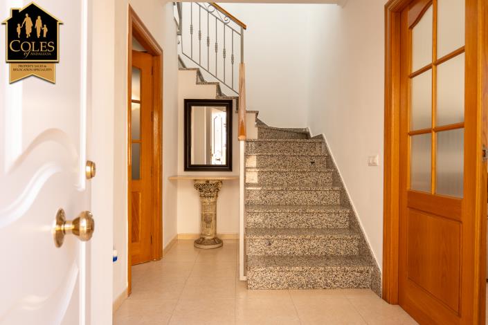 Image No.11-3 Bed Townhouse for sale