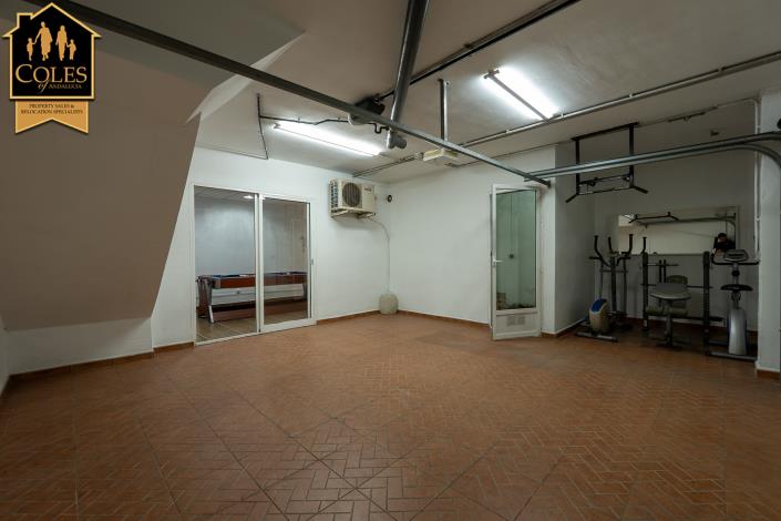 Image No.38-3 Bed Townhouse for sale